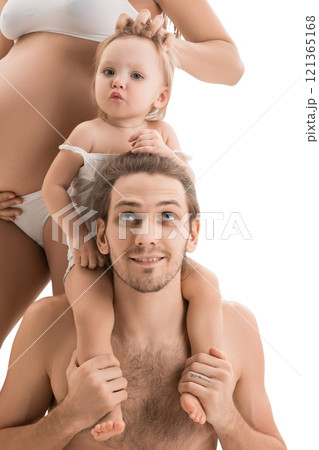 Happy family isolated shot 121365168