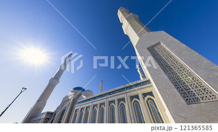 カザフスタン・アスタナ 中央アジア最大のモスク【グランドモスク】外観 / Astana, KZ カザフスタン・アスタナ 中央アジア最大のモスク【グランドモスク】外観 / Astana, KZ 121365585