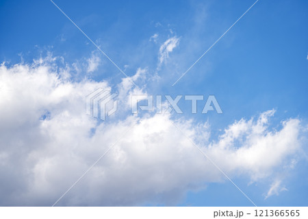 冬の空 青空 晴れ 12月 素材 【東京都】 冬の空 青空 晴れ 12月 素材 【東京都】 121366565