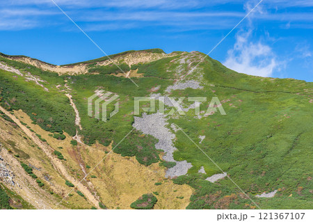 横通岳から見る東天井岳　北アルプス　大天井岳パノラマ銀座縦走登山 121367107