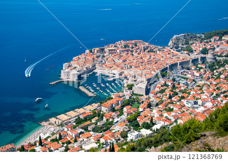 スルジ山から眺めるドゥブロブニクの超絶景 121368769