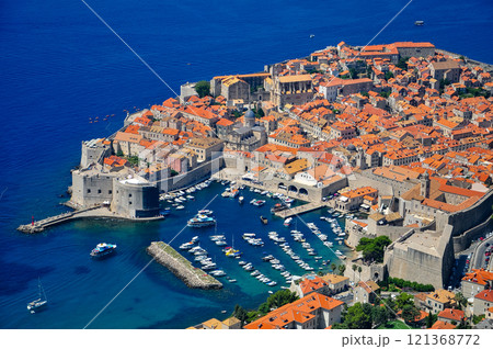 スルジ山から眺めるドゥブロブニクの超絶景 121368772