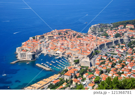 スルジ山から眺めるドゥブロブニクの超絶景 121368781