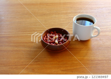 コーヒーとピーナッツ 121369497