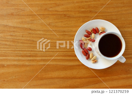 コーヒーとピーナッツ コーヒーとピーナッツ 121370259