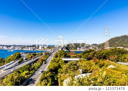 和布刈第二展望台からの関門橋【福岡県北九州市】 和布刈第二展望台からの関門橋【福岡県北九州市】 121371478
