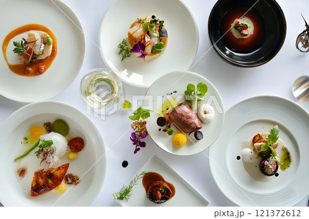 Delicious and beautifully presented dishes view from above 121372612