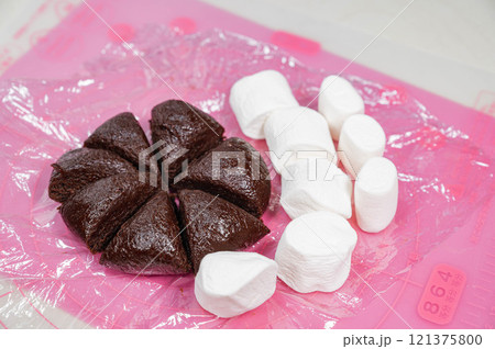 マシュマロクッキー作り　 121375800