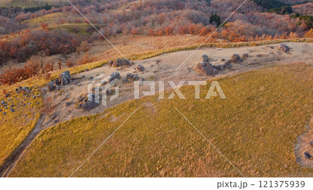 押戸石の丘のドローン空撮 押戸石の丘のドローン空撮 121375939