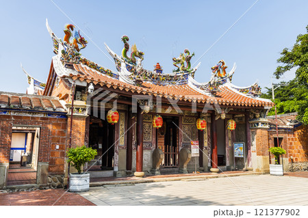 Building view of the Dajia Wenchang Temple in Taichung, Taiwan. The temple worshiped Wenchang Dijun. Building view of the Dajia Wenchang Temple in Taichung, Taiwan. The temple worshiped Wenchang Dijun. 121377902
