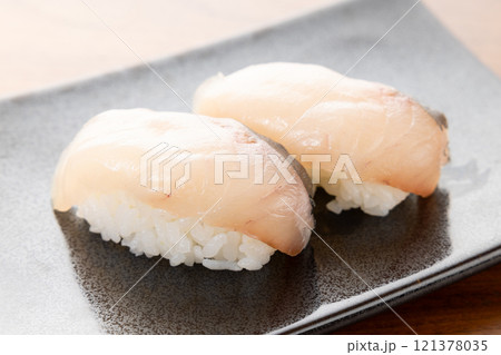 しまあじの美味しい握り寿司 しまあじの美味しい握り寿司 121378035