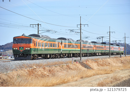 上越線 八木原-渋川 JR東日本 185系 OM03編成(大宮) 草津 上越線 八木原-渋川 JR東日本 185系 OM03編成(大宮) 草津 121379725