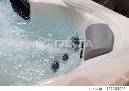 cascading high-pressure clear water jet in individual bath . cascading high-pressure clear water jet in individual bath . 121385903