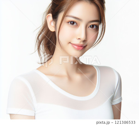 白いTシャツの美女 白いTシャツの美女 121386533