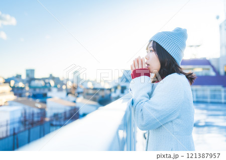 スタジオで撮影された人物ポートレートのコレクション 121387957