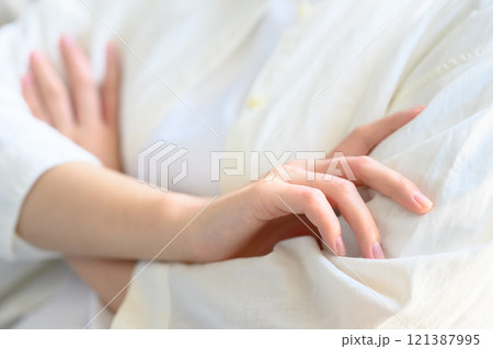 スタジオで撮影された人物ポートレートのコレクション スタジオで撮影された人物ポートレートのコレクション 121387995