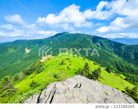 夏の四阿山・根子岳登山(根子岳から四阿山を望む) 夏の四阿山・根子岳登山(根子岳から四阿山を望む) 121388265