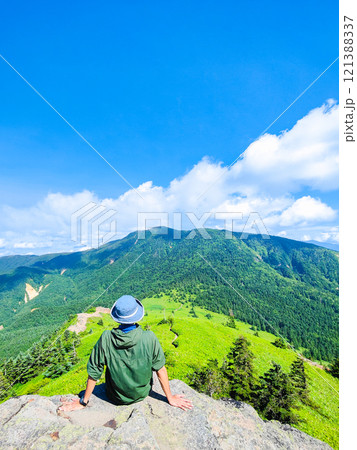 夏の四阿山・根子岳登山(根子岳から四阿山を望む) 夏の四阿山・根子岳登山(根子岳から四阿山を望む) 121388337