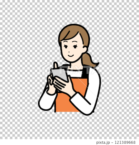 スマホを使用する主婦 スマホを使用する主婦 121389668