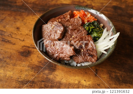 牛ハラミで作るビビンバ風牛ハラミ丼 牛ハラミで作るビビンバ風牛ハラミ丼 121391632