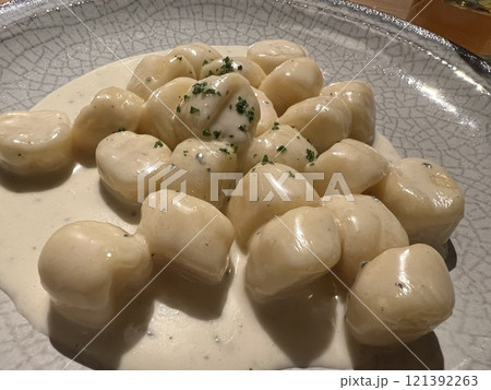 ゴルゴンゾーラチーズのニョッキ・イタリア料理 ゴルゴンゾーラチーズのニョッキ・イタリア料理 121392263