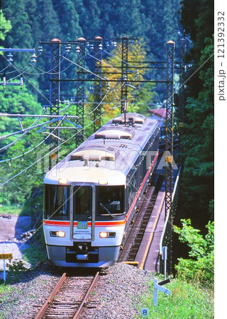 飯田線を走る特急伊那路号 121392332