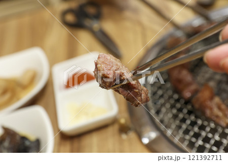 Korean beef bbq. grilled ribs 121392711