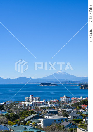 神奈川県逗子市披露山からの富士山 121393565