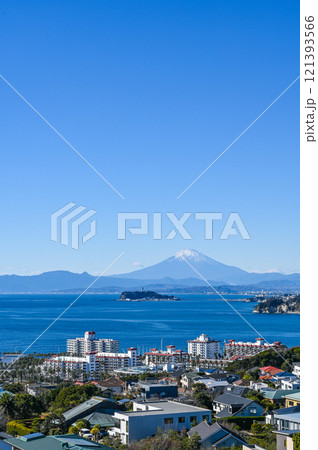 神奈川県逗子市披露山からの富士山 121393566