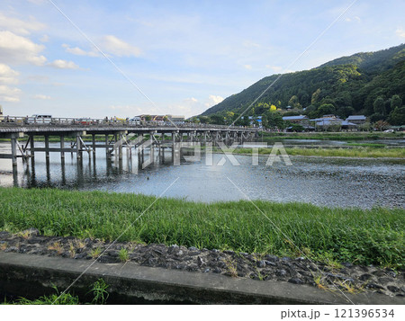 京都 嵐山 渡月橋 京都 嵐山 渡月橋 121396534
