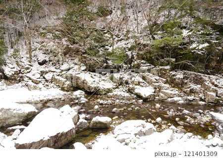 川迫川渓谷積雪 121401309