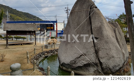 玉比咩神社の立石【岡山・玉野市】 玉比咩神社の立石【岡山・玉野市】 121402619