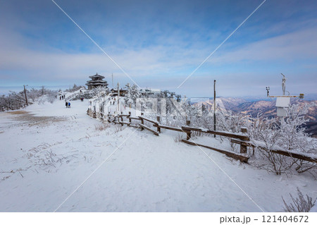 Korea Winter atop Deogyusan Mountain at Deogyusan National Park near Muju, South Korea. 121404672