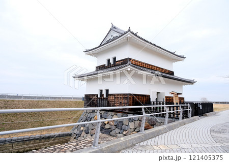 三重県桑名市_桑名城蟠龍櫓1_2023年2月 121405375