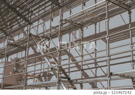 くさび緊結式足場と修繕工事 くさび緊結式足場と修繕工事 121407242