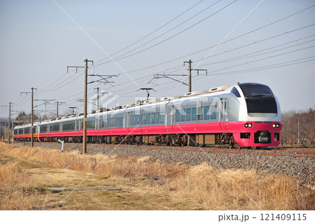 常磐線 岩間ー羽鳥 JR東日本 E653系 K305+K351編成(勝田) フレッシュひたち 常磐線 岩間ー羽鳥 JR東日本 E653系 K305+K351編成(勝田) フレッシュひたち 121409115
