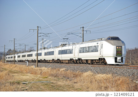 常磐線 岩間ー羽鳥 JR東日本 651系 K105+K209編成(勝田) スーパーひたち 常磐線 岩間ー羽鳥 JR東日本 651系 K105+K209編成(勝田) スーパーひたち 121409121