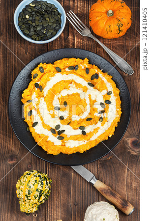 Homemade pumpkin risotto. 121410405