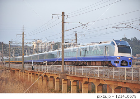 常磐線　高浜－神立　JR東日本　E653系　K302+K353編成（勝田）　フレッシュひたち 121410679