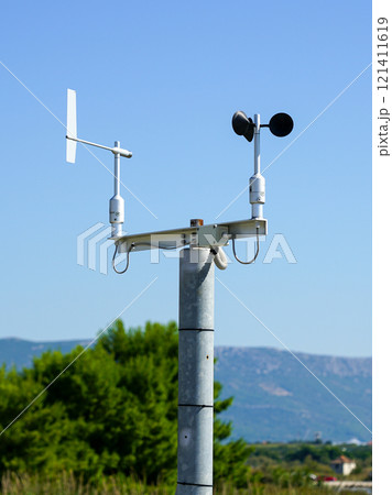Weather station for automatic measurement of weather parameters, measuring meteorology parameters Weather station for automatic measurement of weather parameters, measuring meteorology parameters 121411619