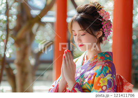 華やかな着物で迎える新しい年 華やかな着物で迎える新しい年 121411706