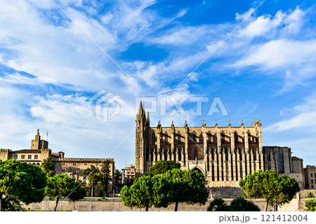 Gothic Cathedral-Basilica of Santa Maria in Palma de Mallorca or Cathedral of Mallorca (La Seu) 121412004