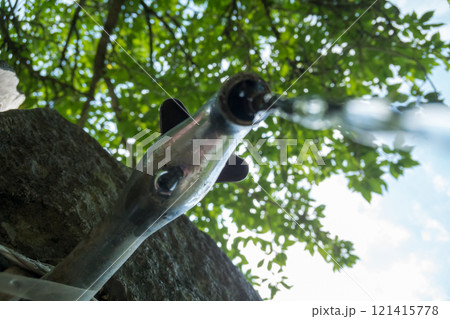 夏の公園の水道 夏の公園の水道 121415778