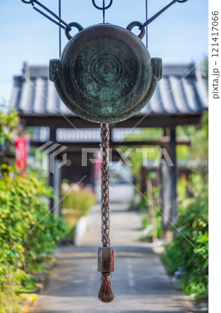 お寺・寺院の鳴り物「鰐口（わにぐち）」 121417066