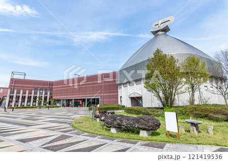 島根県安来市　たたらと鉄の博物館　和鋼博物館 121419536