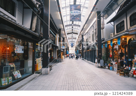 [黒壁スクエア]レトロなアーケード街 121424389