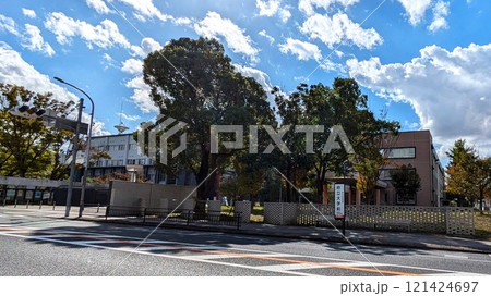 大阪公立大学中百舌鳥キャンパス　府立大学前バス停 121424697