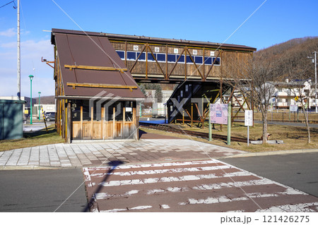 道の駅・ステラ★ほんべつに残された跨線橋 道の駅・ステラ★ほんべつに残された跨線橋 121426275