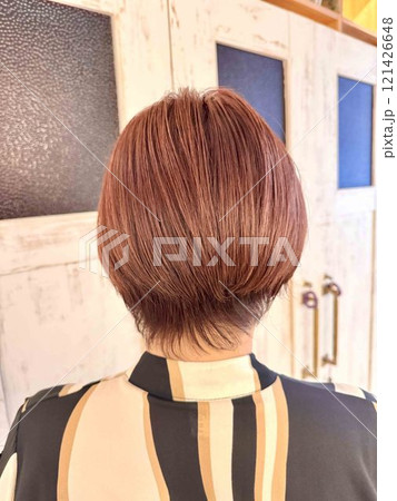 白髪染めハイライト＋暖色ショート！ 121426648