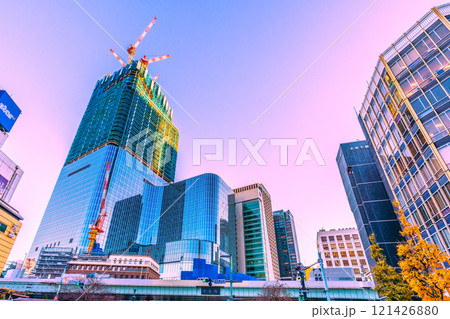 日本の東京都市景観 イブ・日本橋北詰から、日本橋一丁目の再開発事業などを望む=令和6年12月24日 日本の東京都市景観 イブ・日本橋北詰から、日本橋一丁目の再開発事業などを望む=令和6年12月24日 121426880